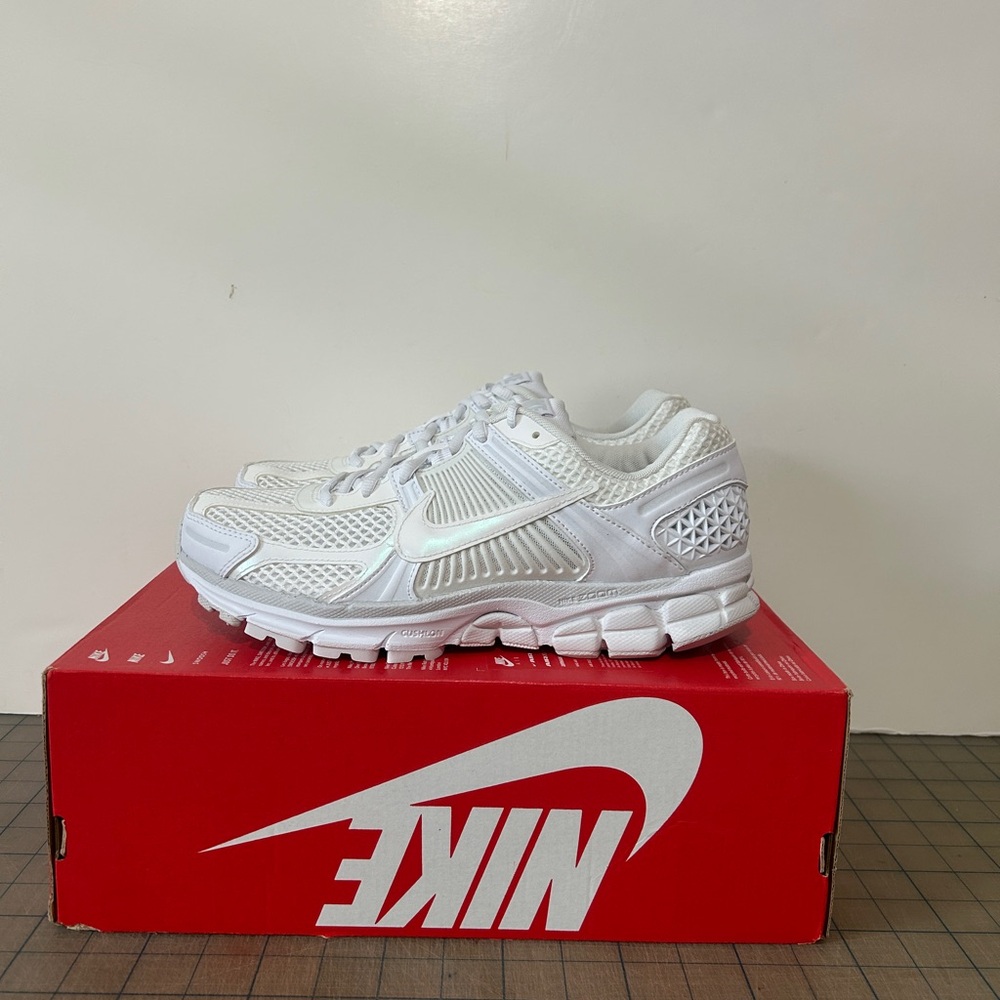 Nike Air Zoom Vomero 5 ‘Triple White’ Womens